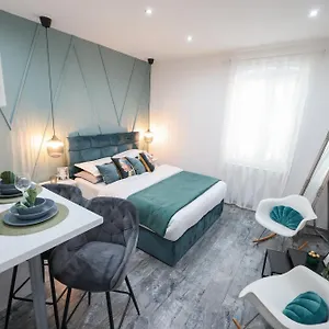 https://apartments-blue-ivy.hotelinzadar.com